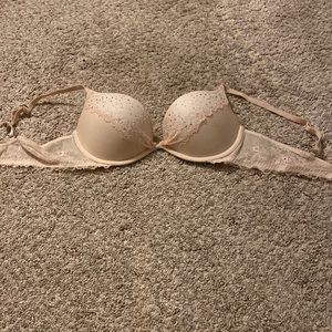 Victoria’s Secret bra